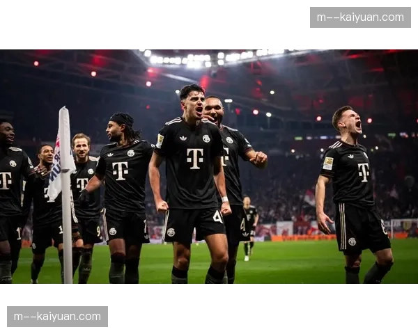 拜仁五球零封圣保利：穆西亚拉前场自由人角色解析